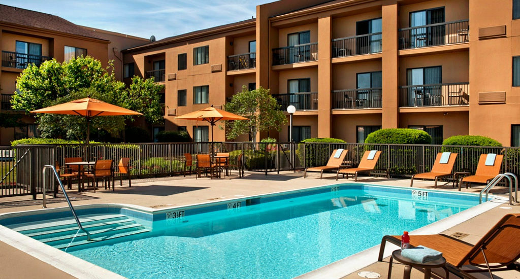 Hotel Courtyard By Marriott